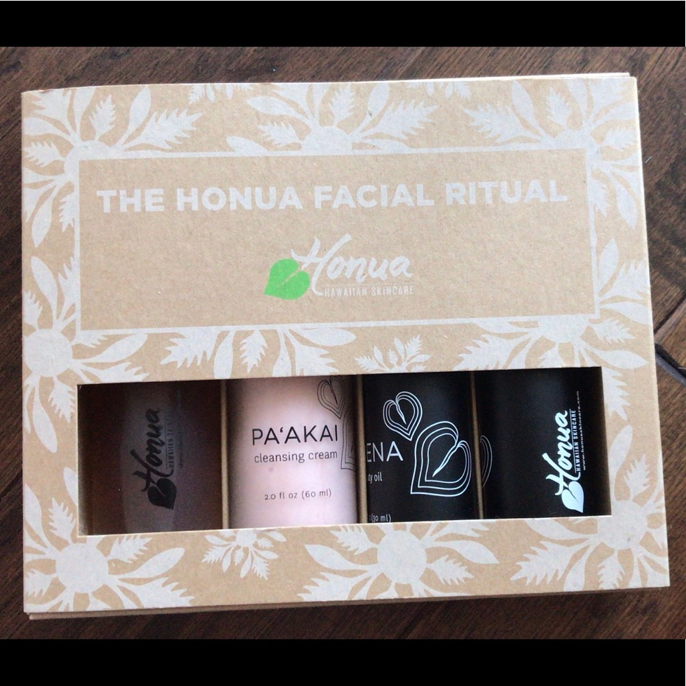 Entire facial set. Brand new never used!